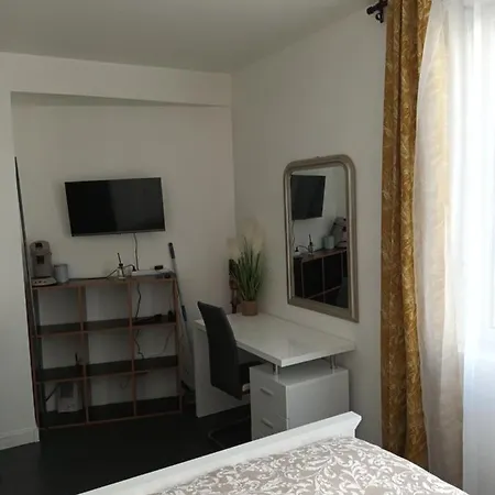 : Studio Centre